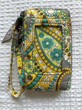Vera Bradley All In One Wristlet Lemon Parfait Retired Wallet ID Case
